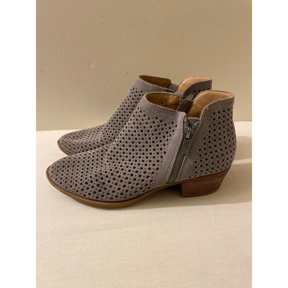 Lucky Brand Women's Size 8.5 Ankle Booties Grey Boots Suede‎ Leather Cut - Picture 3 of 7